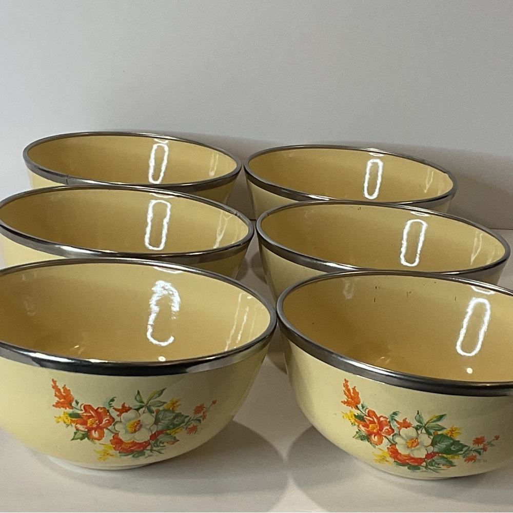 Vintage Kitchenmate MCM cream & orange floral enamel dessert bowls 4.5” - Picture 3 of 15